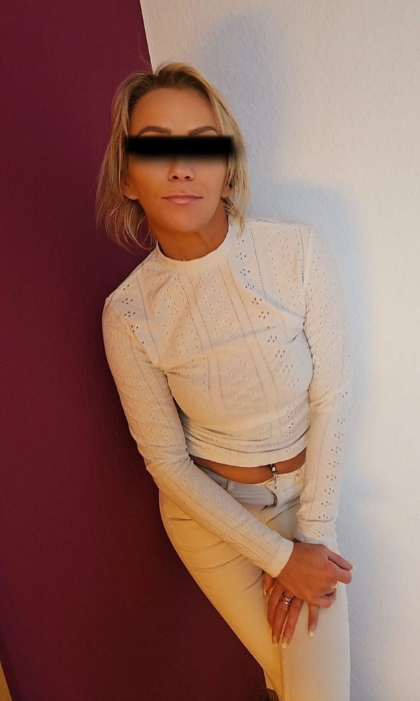 Klaudia im Tinas Haus in Solingen